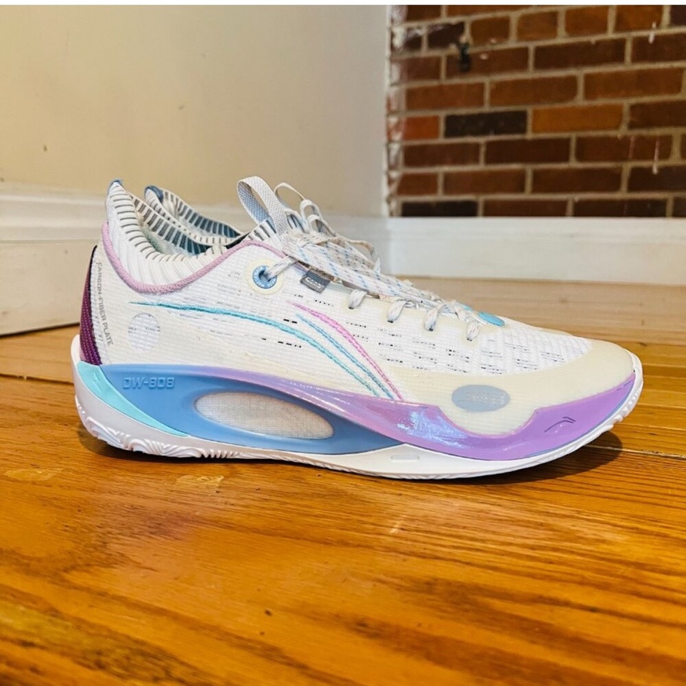 Li-Ning Wade 808 3 Ultra V2 Low "Spectra" White Shoes (ABAU047-2) Size 10 Mens